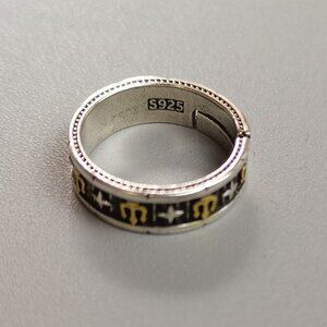 Second-hand women's classic vintage silver ring
